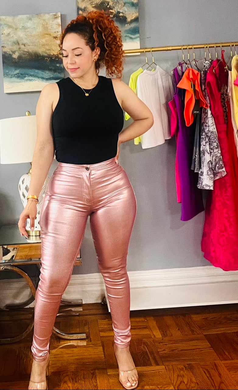 Pantalones metálicos