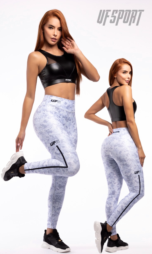 WHITE/BLACK LEGGINGS